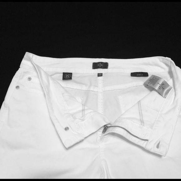 NYDJ White Ankle Jeans - Picture 3 of 9